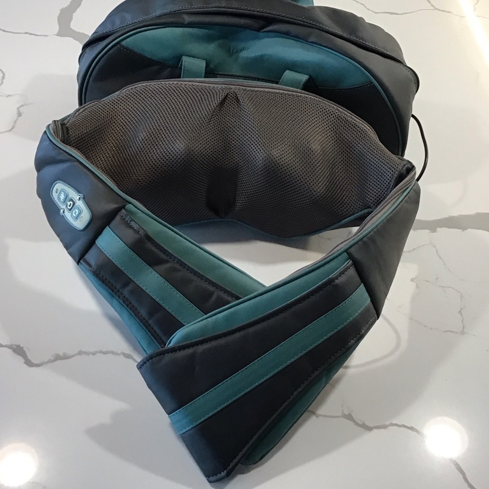 TruMedic IS-2000 Travel Neck, Shoulder & Lower Back Shiatsu Massager with HEAT!